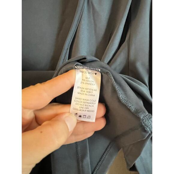 NWOT Arula Women’s Long Sleeve Faux Wrap Top Gray Size 1X V Neck - Picture 4 of 6